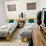 Gorczanska Przystan 別荘 *