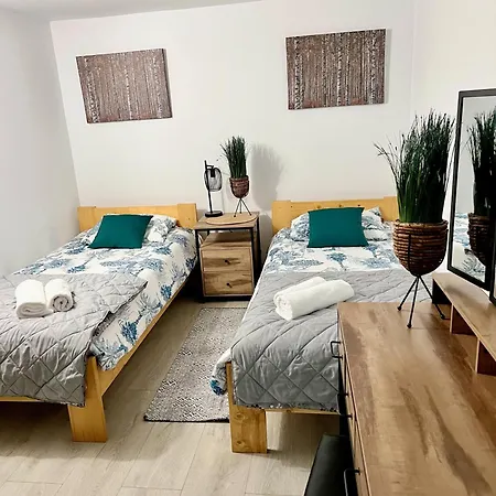 Gorczanska Przystan 度假居 *